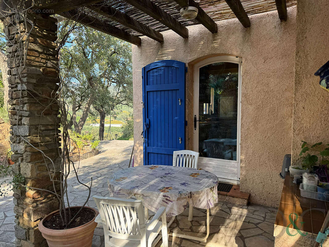 Maison à BORMES-LES-MIMOSAS