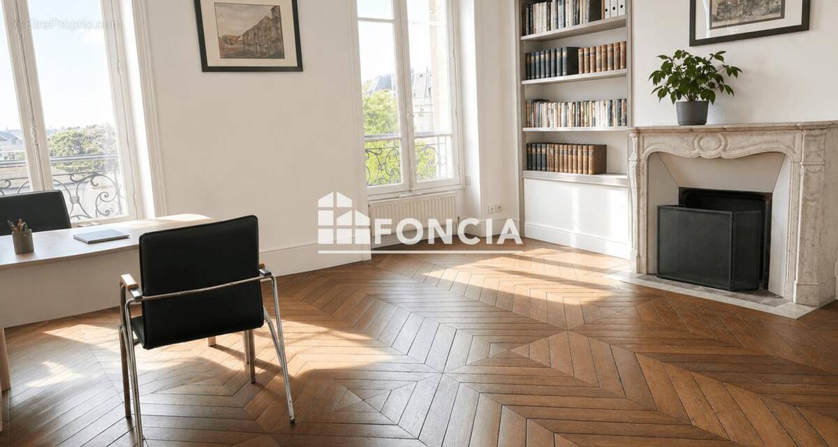 Appartement à VERSAILLES