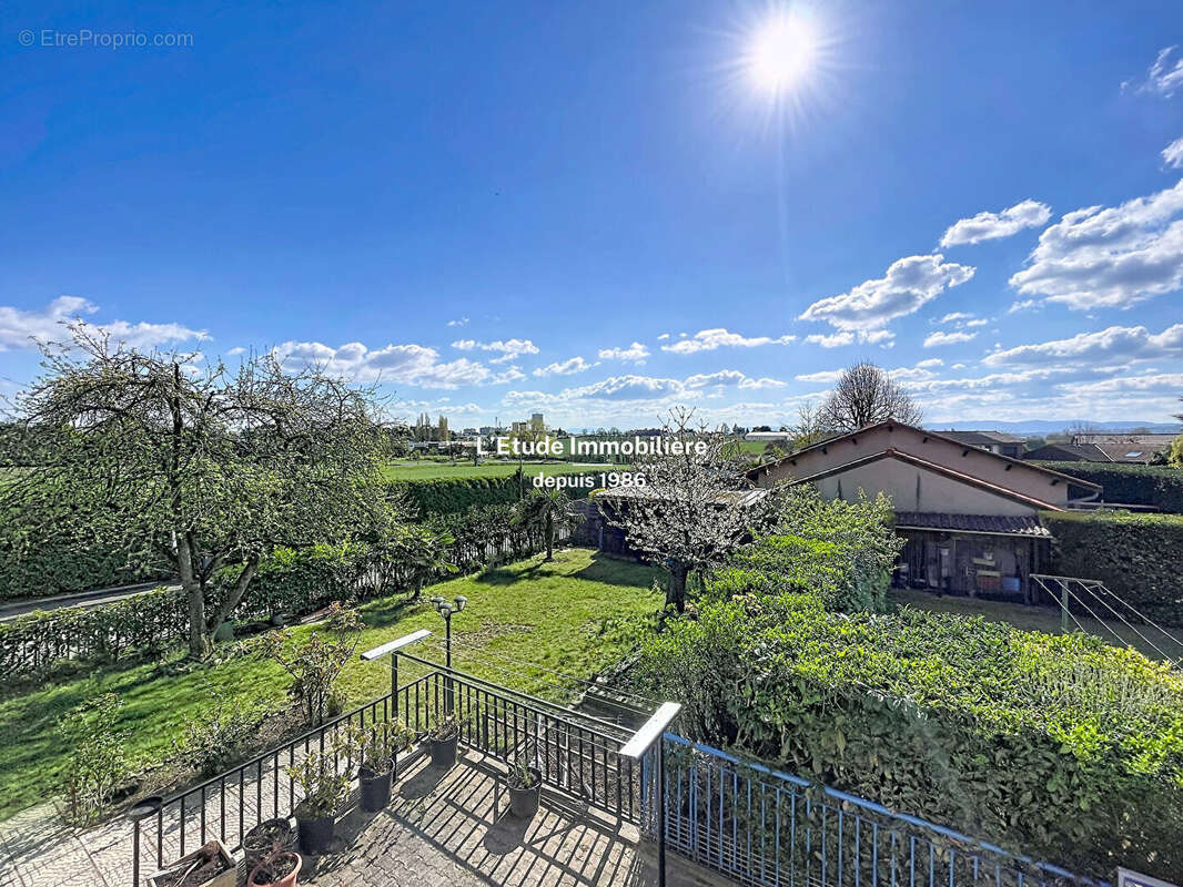 Maison à RILLIEUX-LA-PAPE