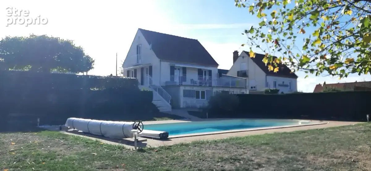 Maignifique maison rénovée avec piscine et chalet indépendant dans quartier prisé de gueugnon (71) - photo 27