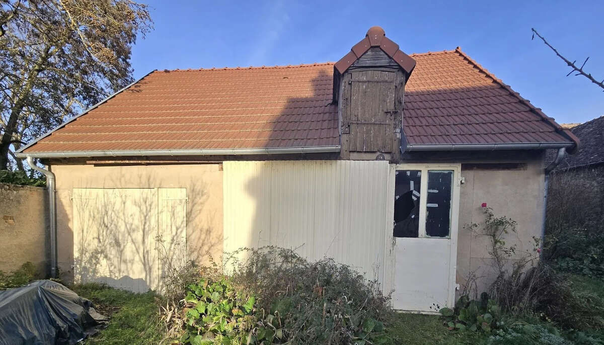 Grande maison de Bourg 3 chambres 03400 SAINT ENNEMOND - photo 13