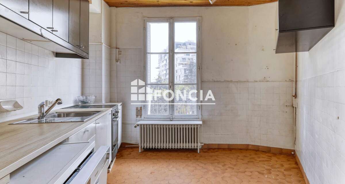 Appartement à ISSY-LES-MOULINEAUX
