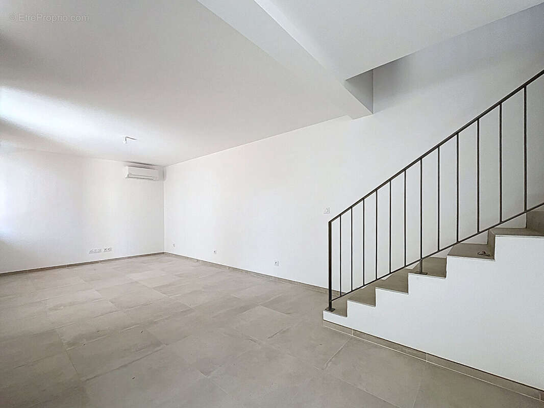 Maison à NIMES