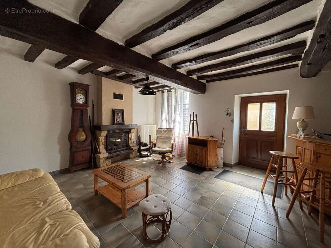 Maison à SAINT-DENIS-D'ANJOU