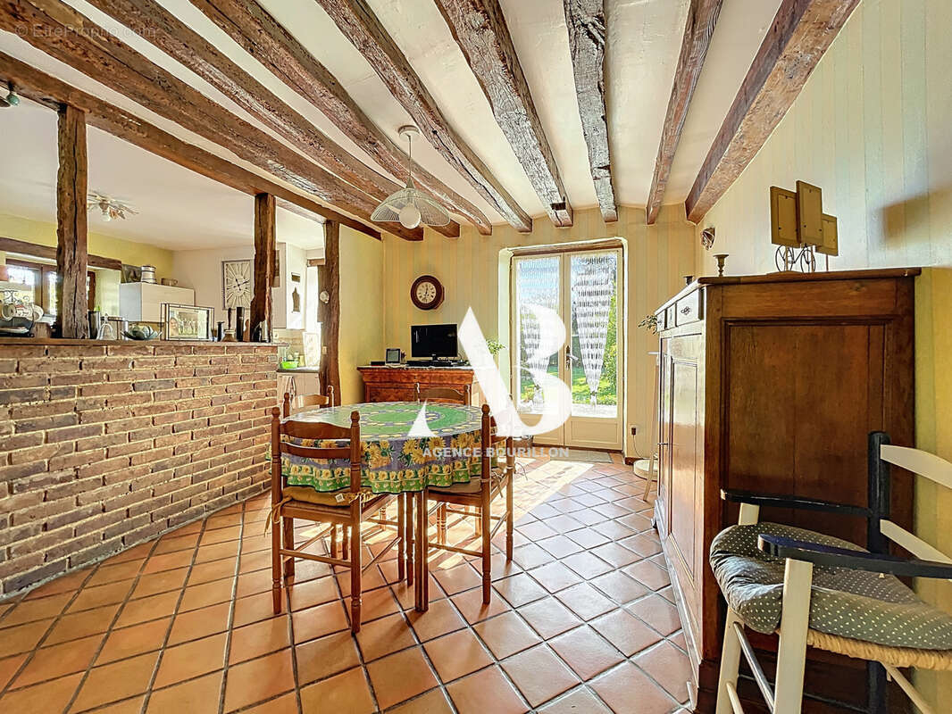 Maison à BREAU