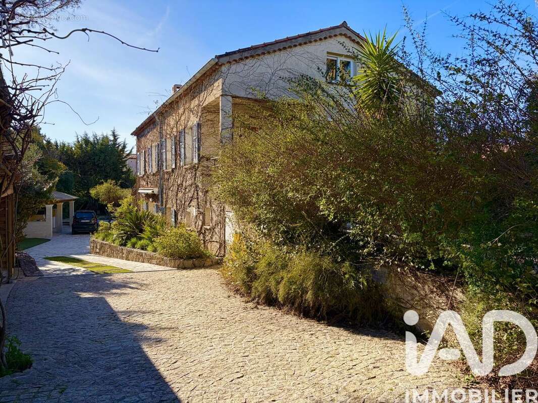 Photo 2 - Appartement à SAINT-RAPHAEL