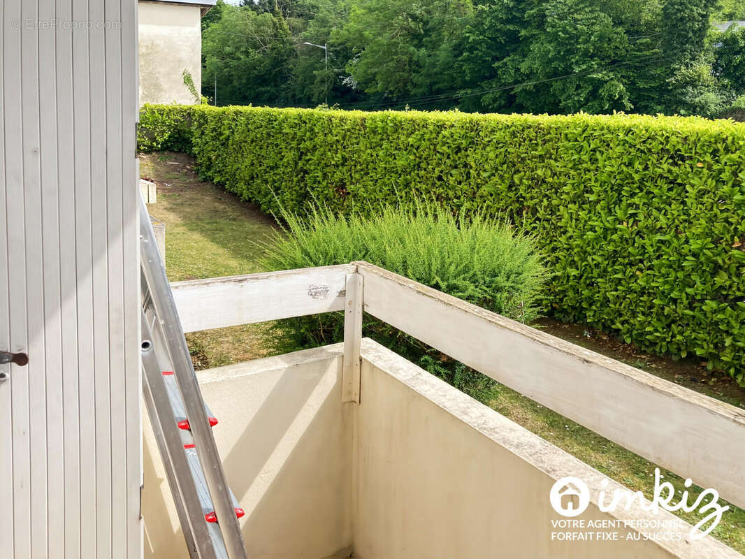 Studio  avec balcon, parking et cave - photo 9