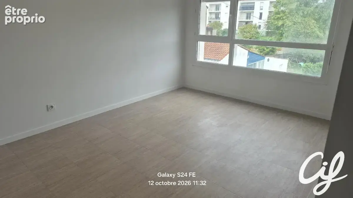 Appartement T3 Le Bourg Sous La Roche - 66.66 m2  140 000 Euros - photo 4