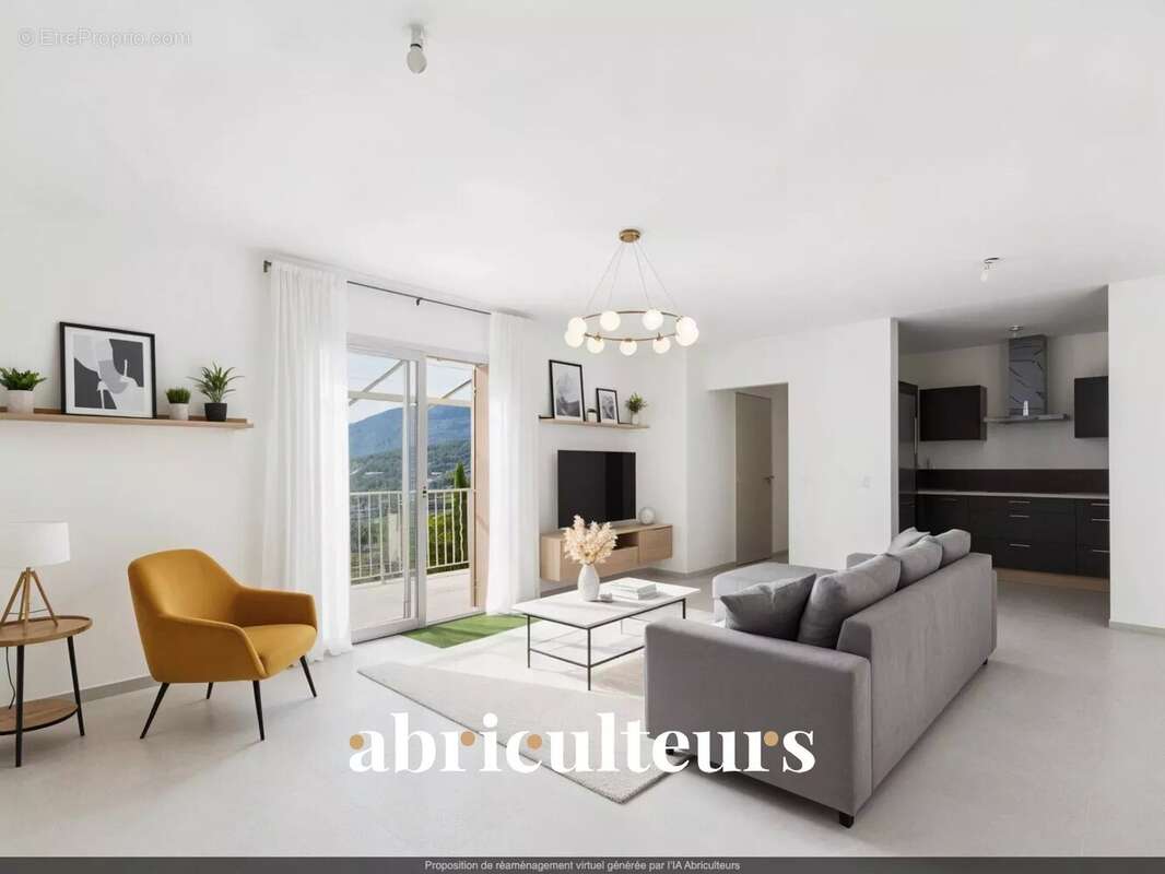 Appartement à FAYENCE