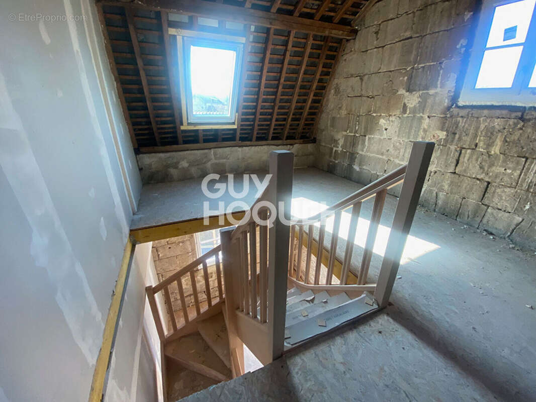 Appartement à CHOISY-AU-BAC