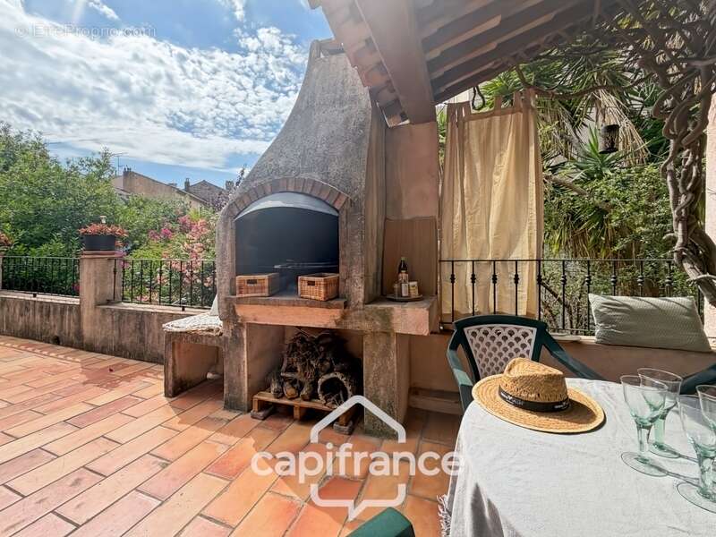 Maison à HYERES