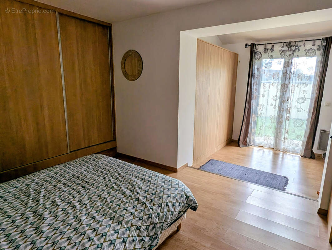 Maison à BAZAINVILLE