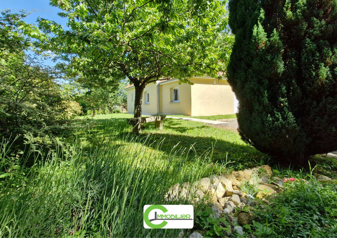 Maison à CORMES