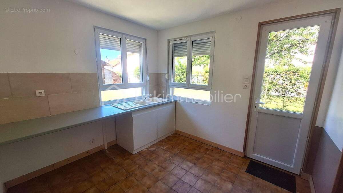 Maison à NESLE