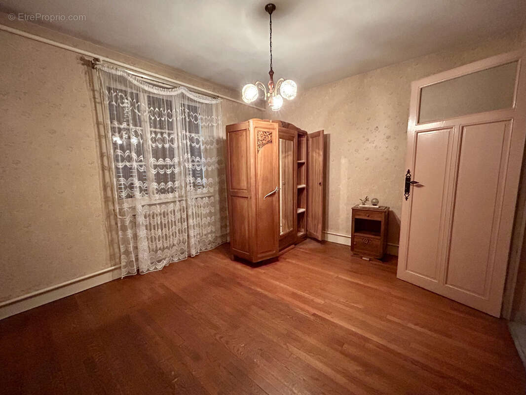 Maison à SAINT-NIZIER-SOUS-CHARLIEU