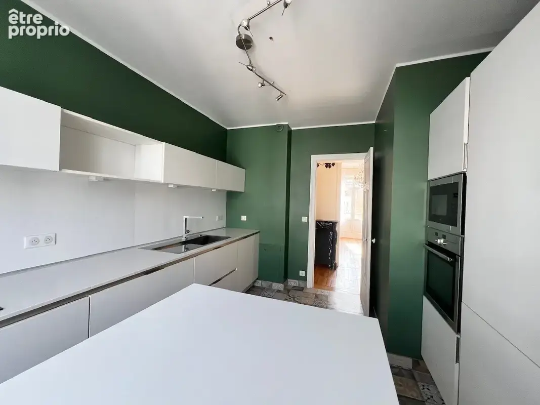 Secteur place du forum - magnifique duplex type 6 pieces de 135m2 + balcon - photo 8