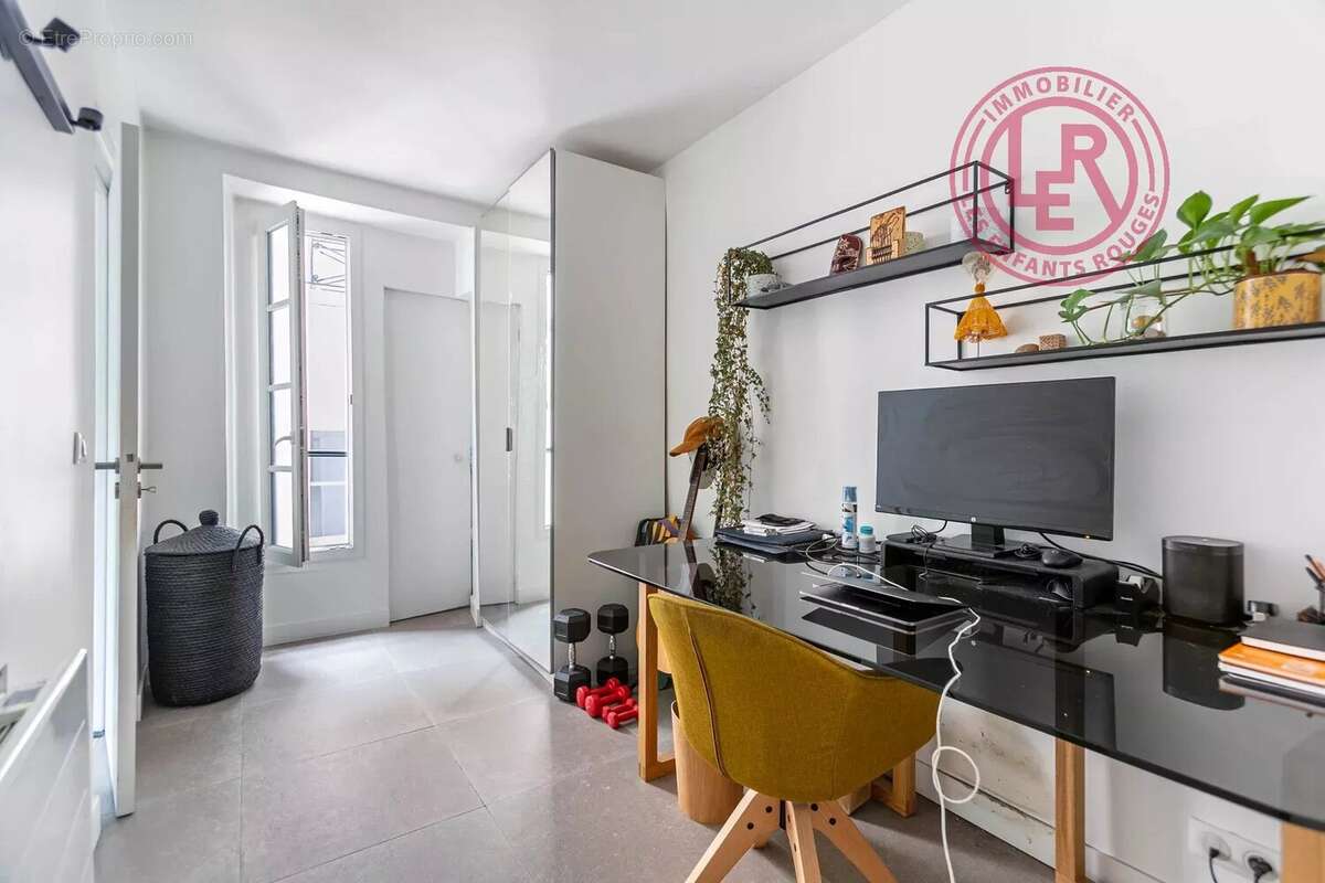 Appartement à PARIS-11E