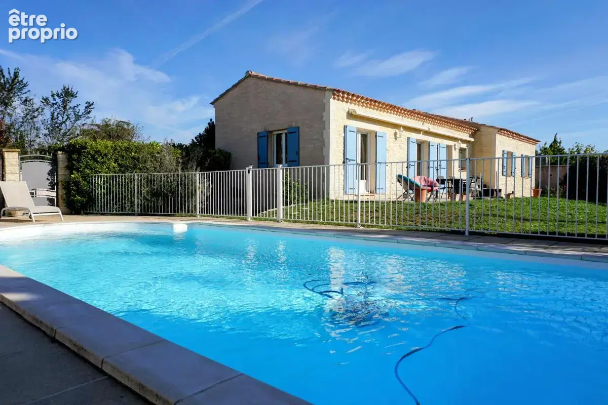 Rochefort du Gard - Maison À Vendre - Plain pied - 3 chambres - Piscine - Garage - photo 13