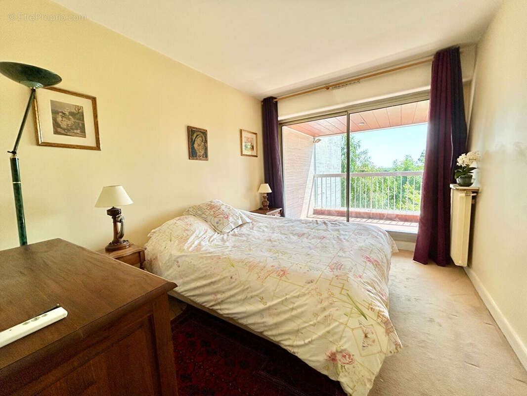 Appartement à GARCHES