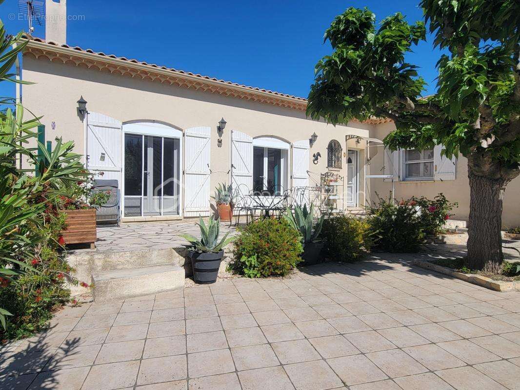 En exclusivité - Belle villa Languedocienne de 135 m² en plain pied sur 1000 m² de terrain à Poilhes 34310 - photo 3