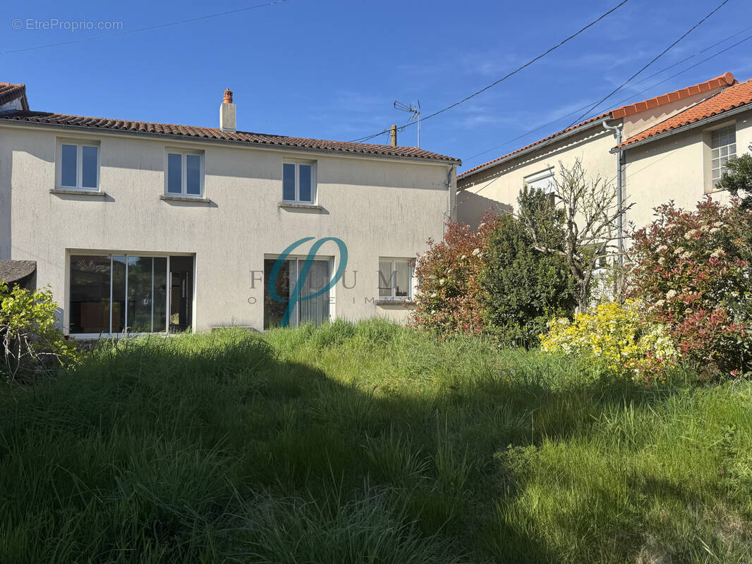 Maison à LE FUILET