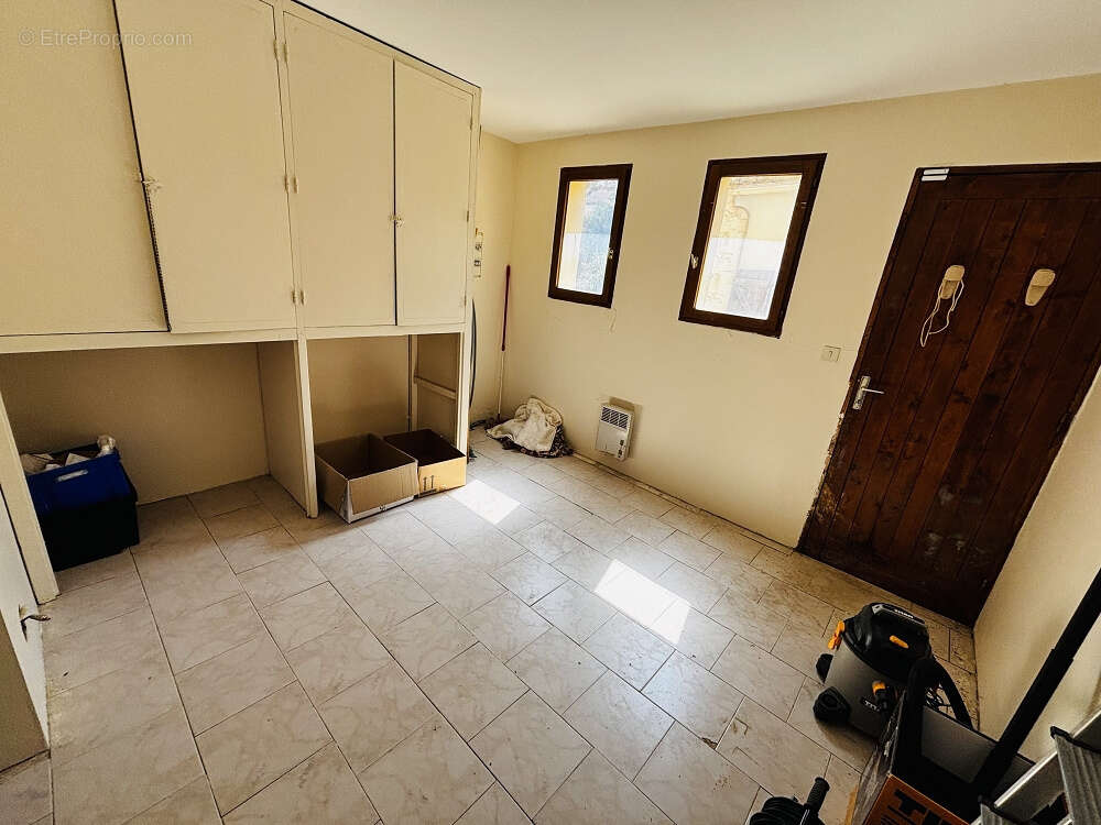 Maison 5 pièces avec Mazet totalisant 155m2 sur une parcelle de 500m2 - photo 11