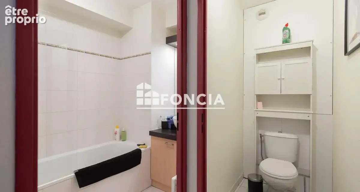 Studio à vendre – Cour de Pyrène, balcon & parking privé - photo 3