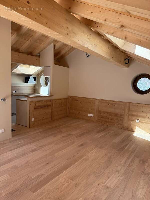 Maison à LA PERRIERE