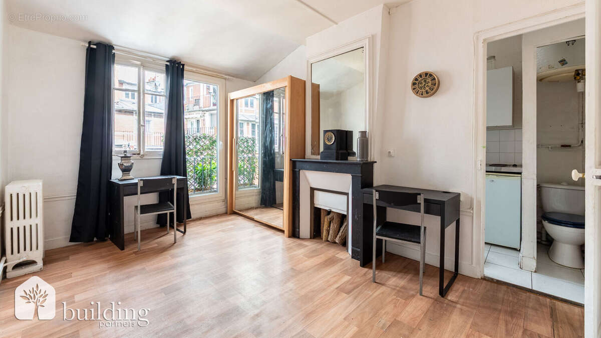 Appartement à PARIS-17E