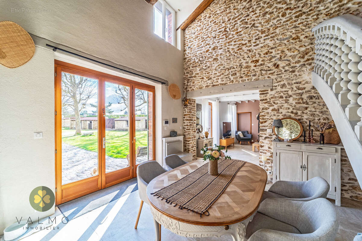 Maison à CONDE-SUR-VESGRE