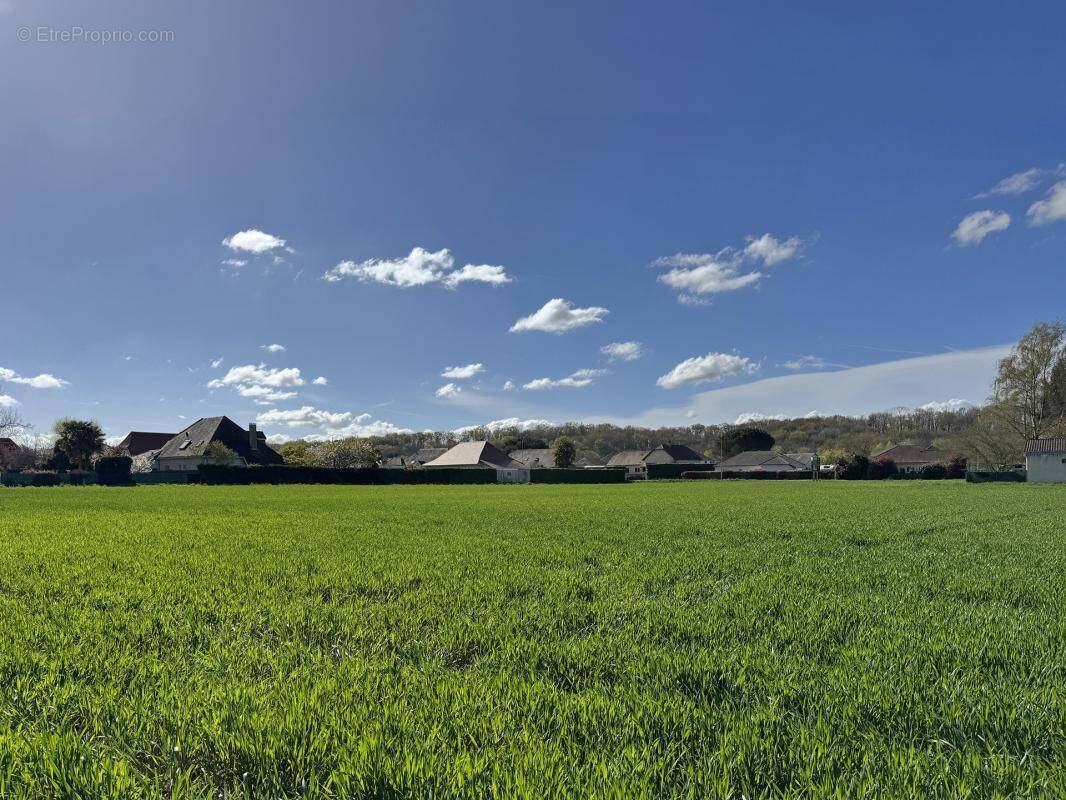 Terrain à IDRON