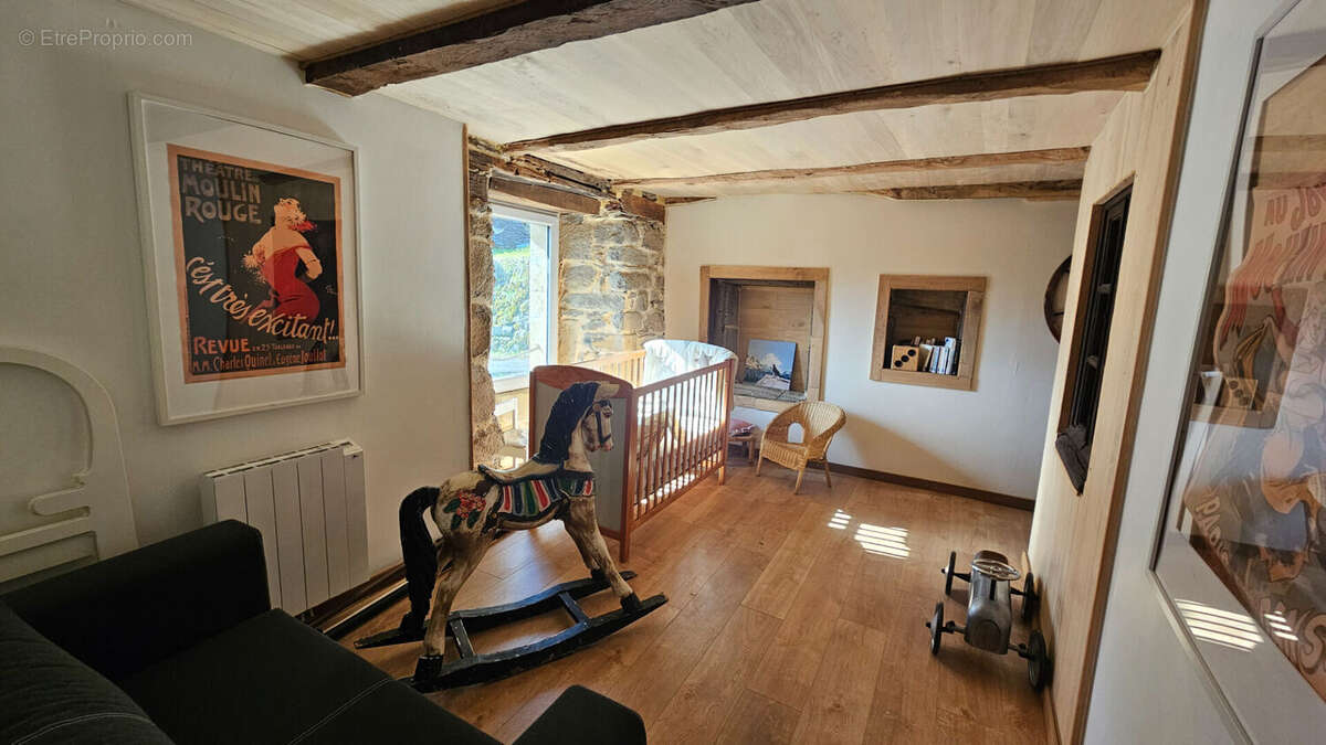 Maison à PRADES-D'AUBRAC