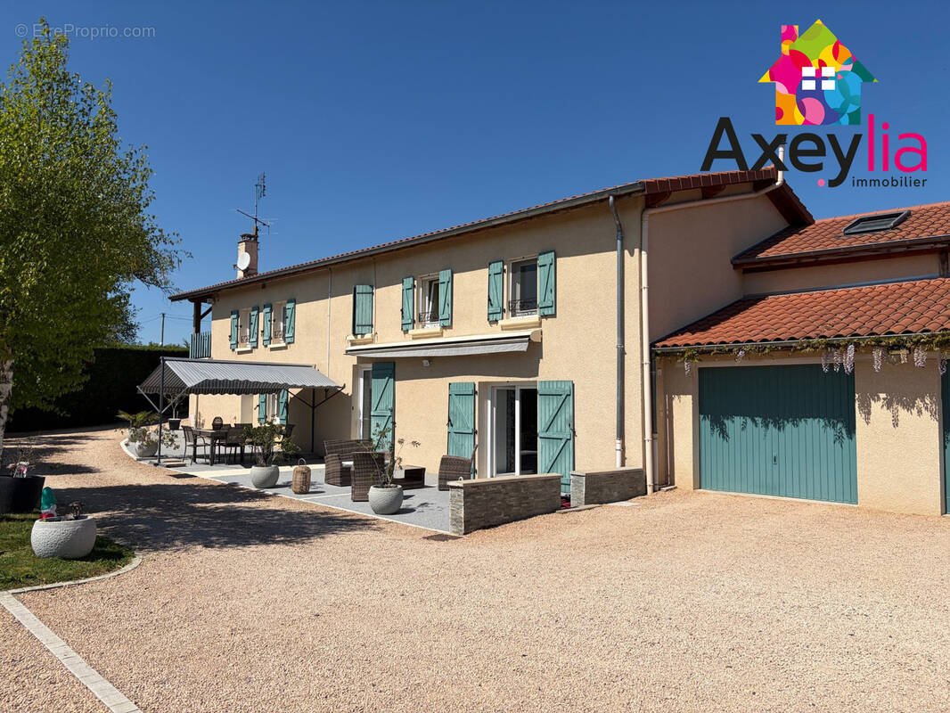 Maison à LA PACAUDIERE