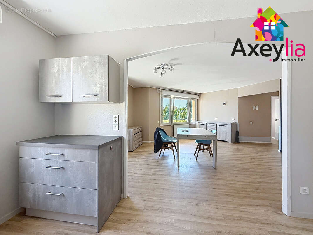 A vendre - roanne hypercentre - appartement t3 pour pmr avec cave et garage - photo 5