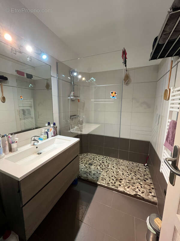 Appartement à SIX-FOURS-LES-PLAGES