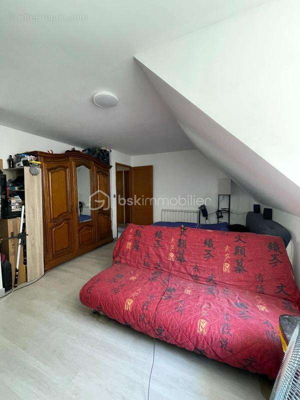 Maison à ANGERVILLIERS