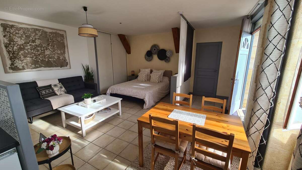 Maison à BAYON-SUR-GIRONDE