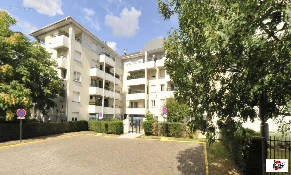 Appartement à LOGNES