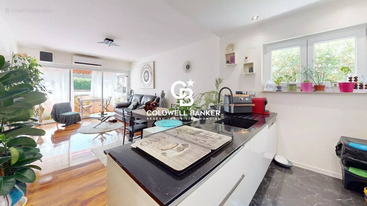 Appartement à FREJUS