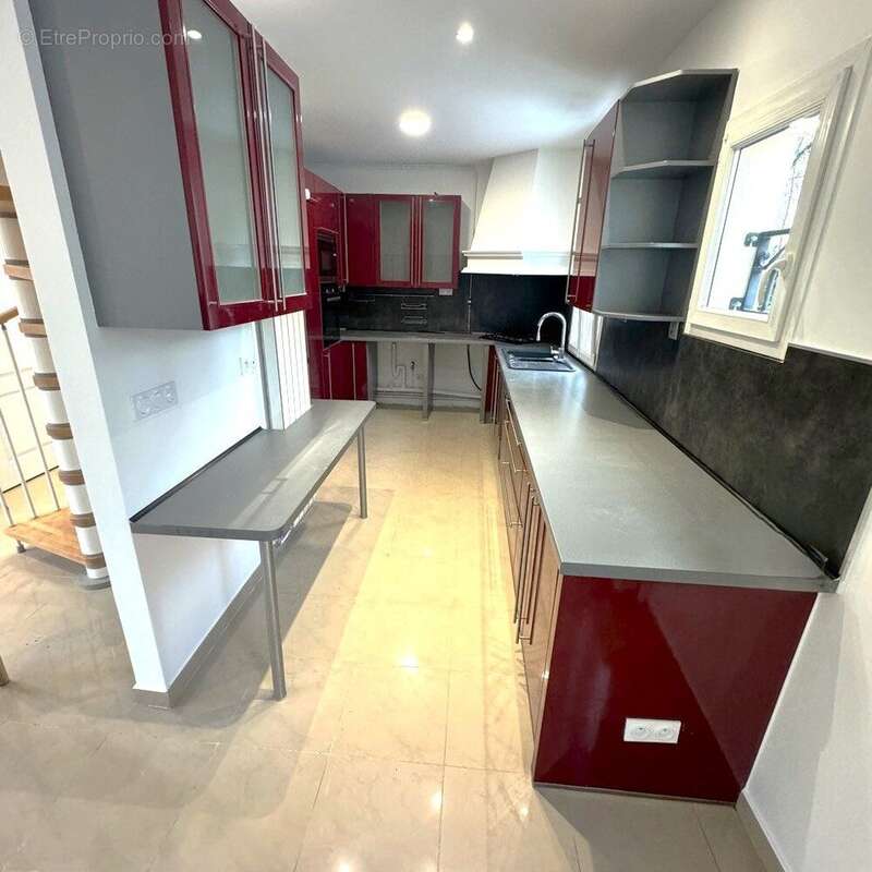 Maison à SAINT-OUEN-L&#039;AUMONE