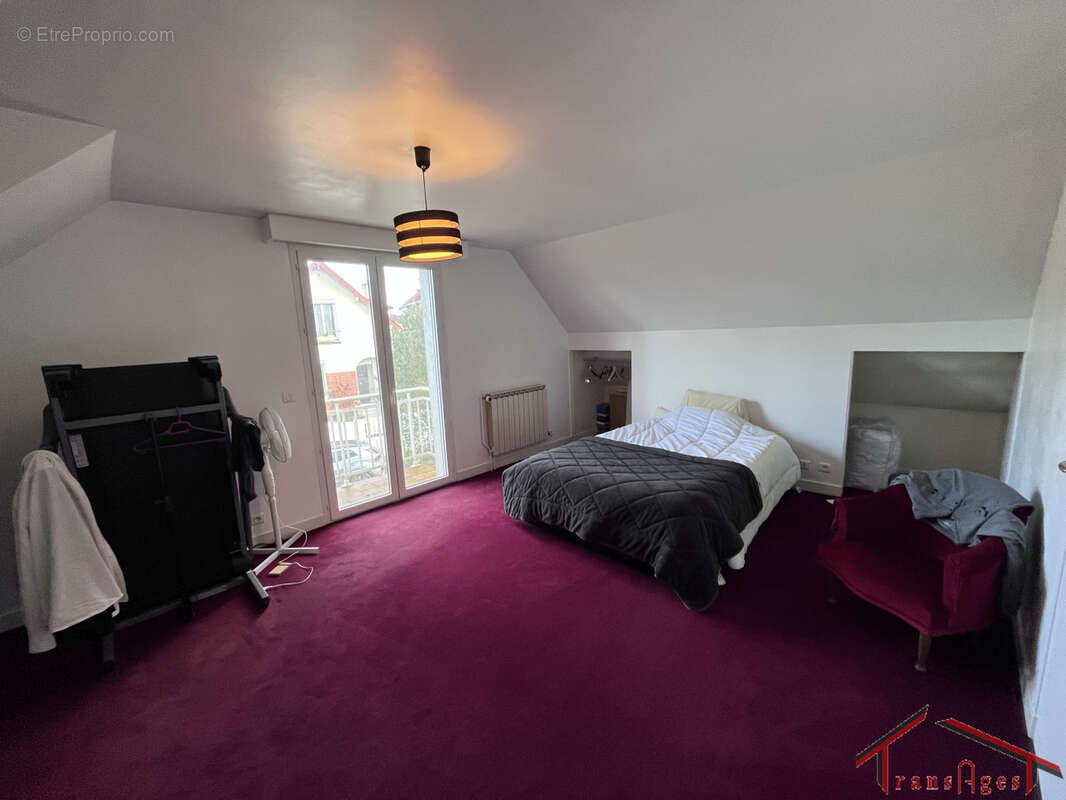 Maison à BOIS-D'ARCY