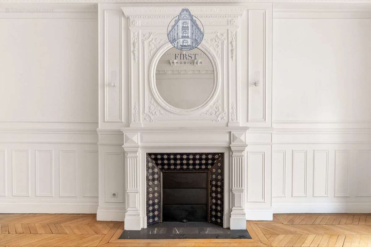 Paris 8e – triangle d’or – appartement de réception – immeuble haussmannien d’exception - photo 7