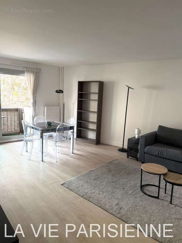 Appartement à PARIS-15E