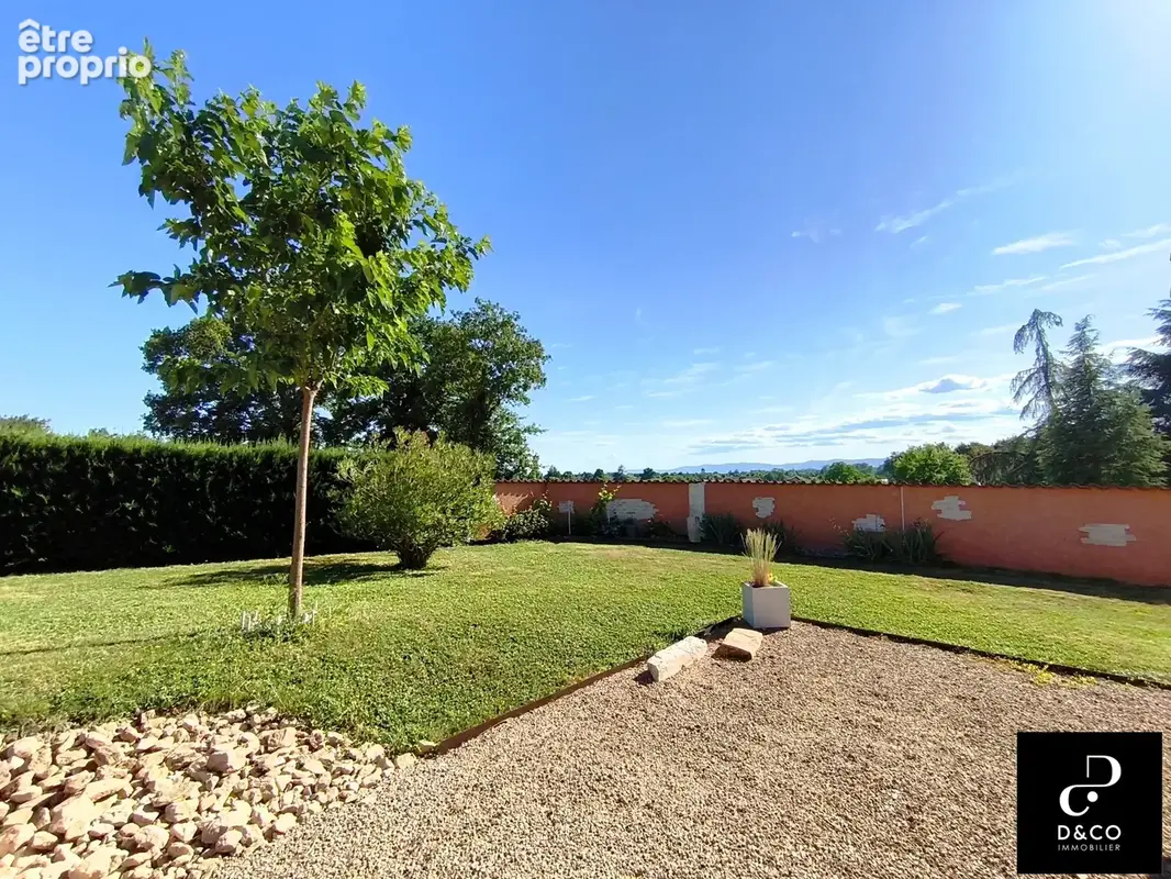Maison de 200 m2 avec locaux indépendants et potentiel locatif   Saint-Didier-sur-Chalaronne - photo 23