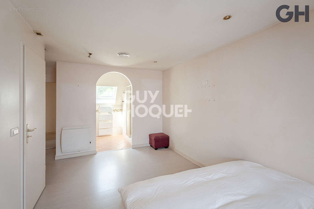 Charmante maison de 5 pieces  (109.78 m²)  à soisy-sur-seine - photo 8