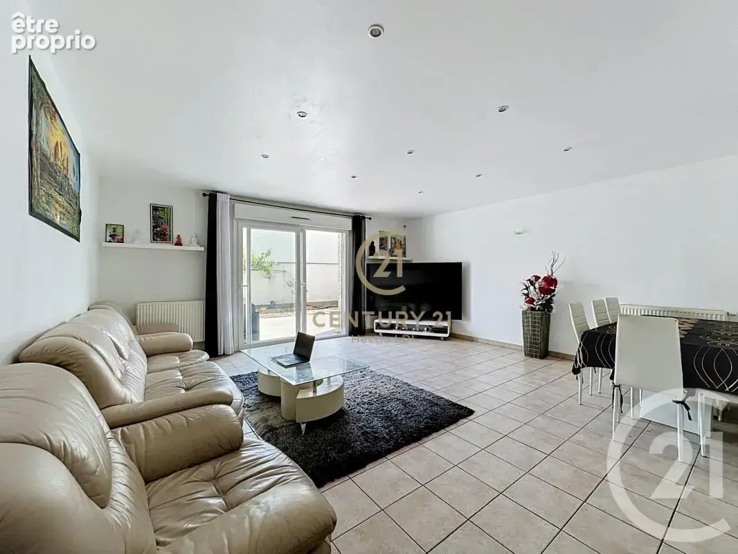 Maison 117 m² à Givors  - photo 5