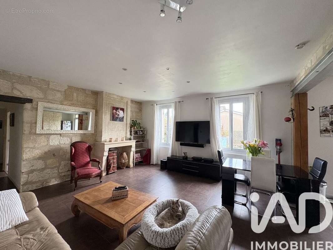 Photo 2 - Maison à AMBARES-ET-LAGRAVE