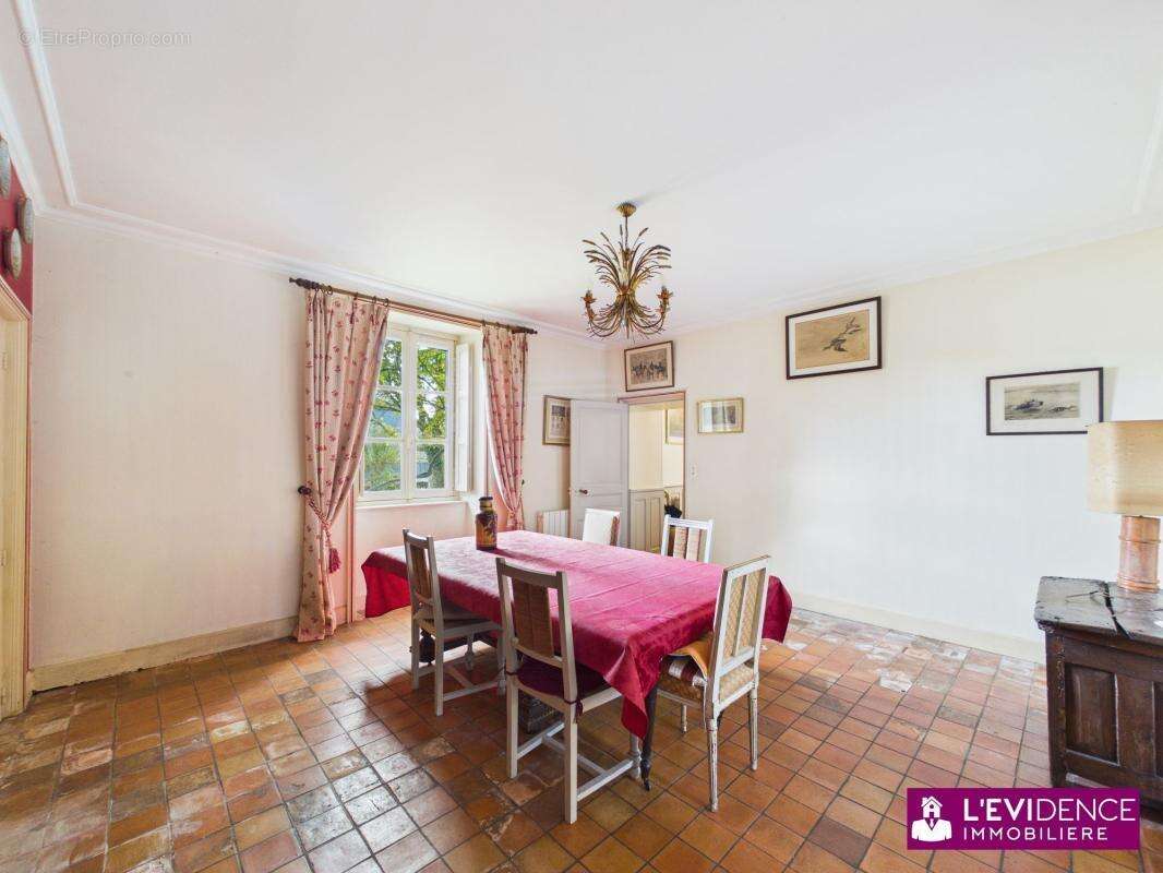 Photo 8 - Maison à SAINT-JACUT-LES-PINS