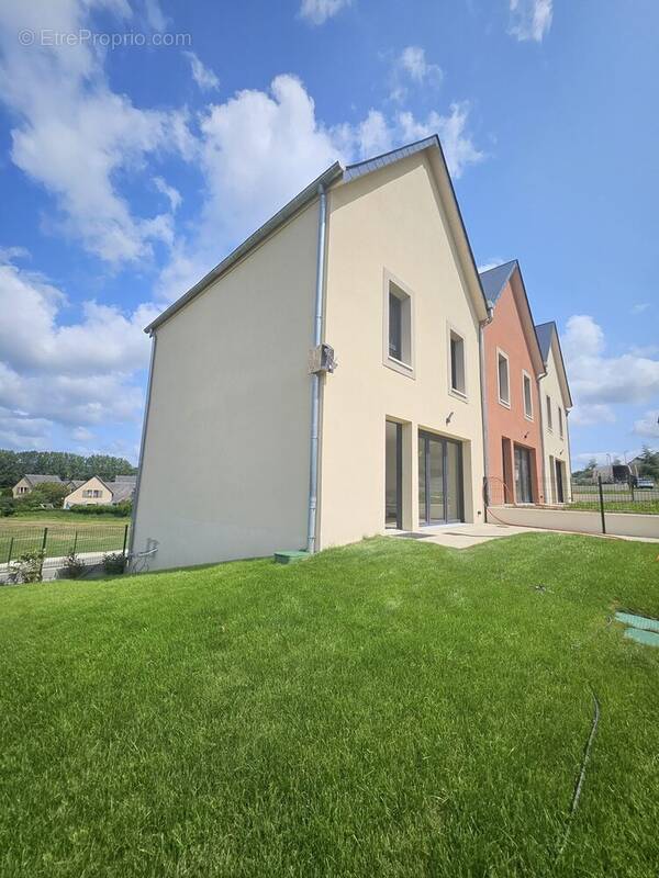 Maison à PONT-L&#039;EVEQUE