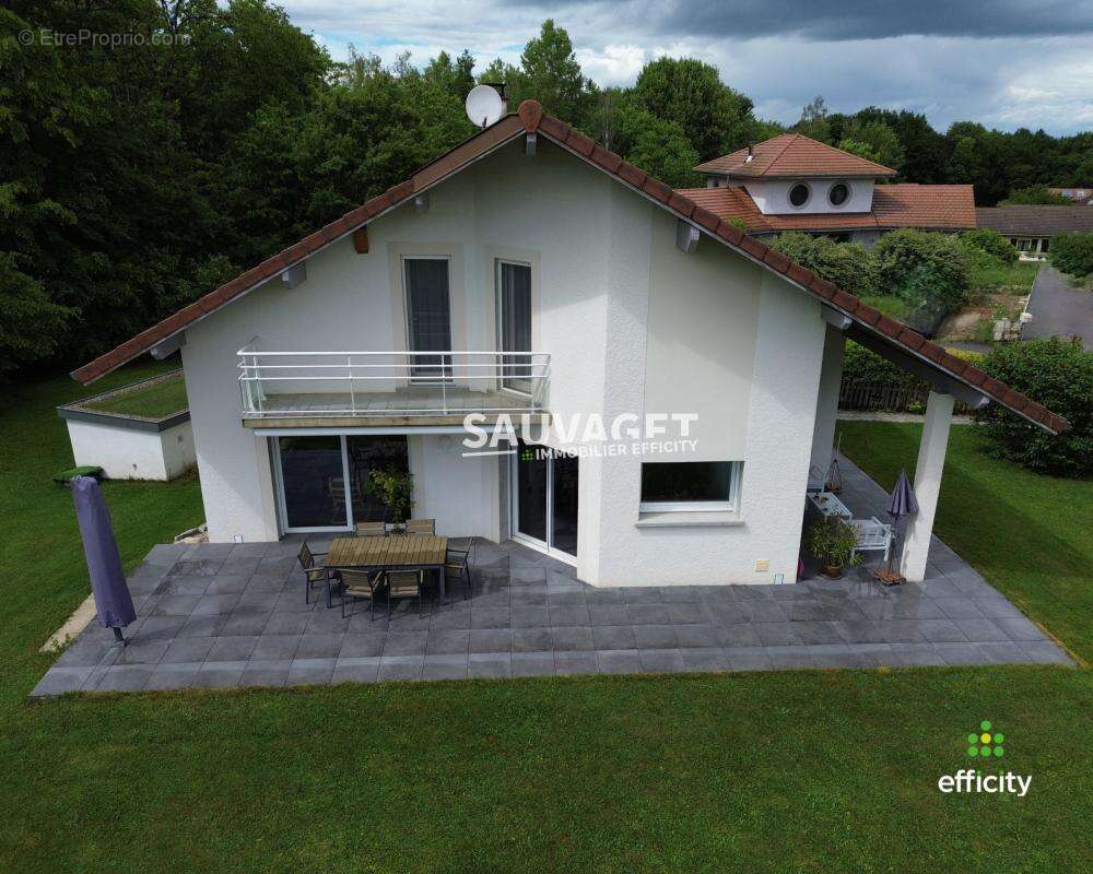 Maison à REIGNIER